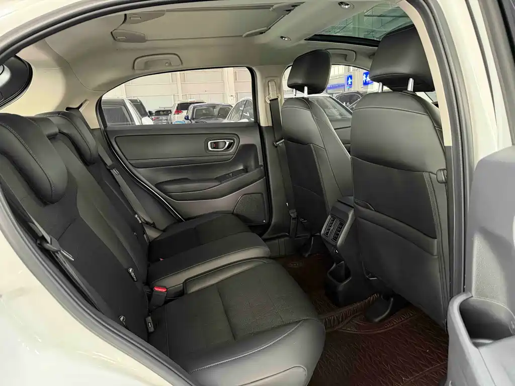 Honda Vezel 2023 — фото 16