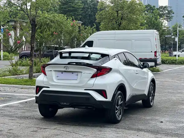 Toyota C-HR 2023