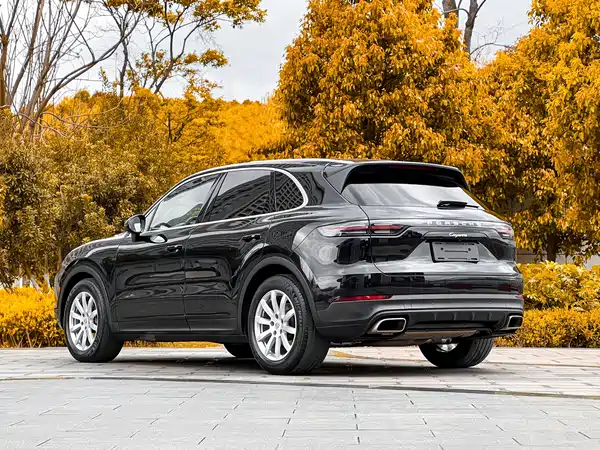 Porsche Cayenne 2023