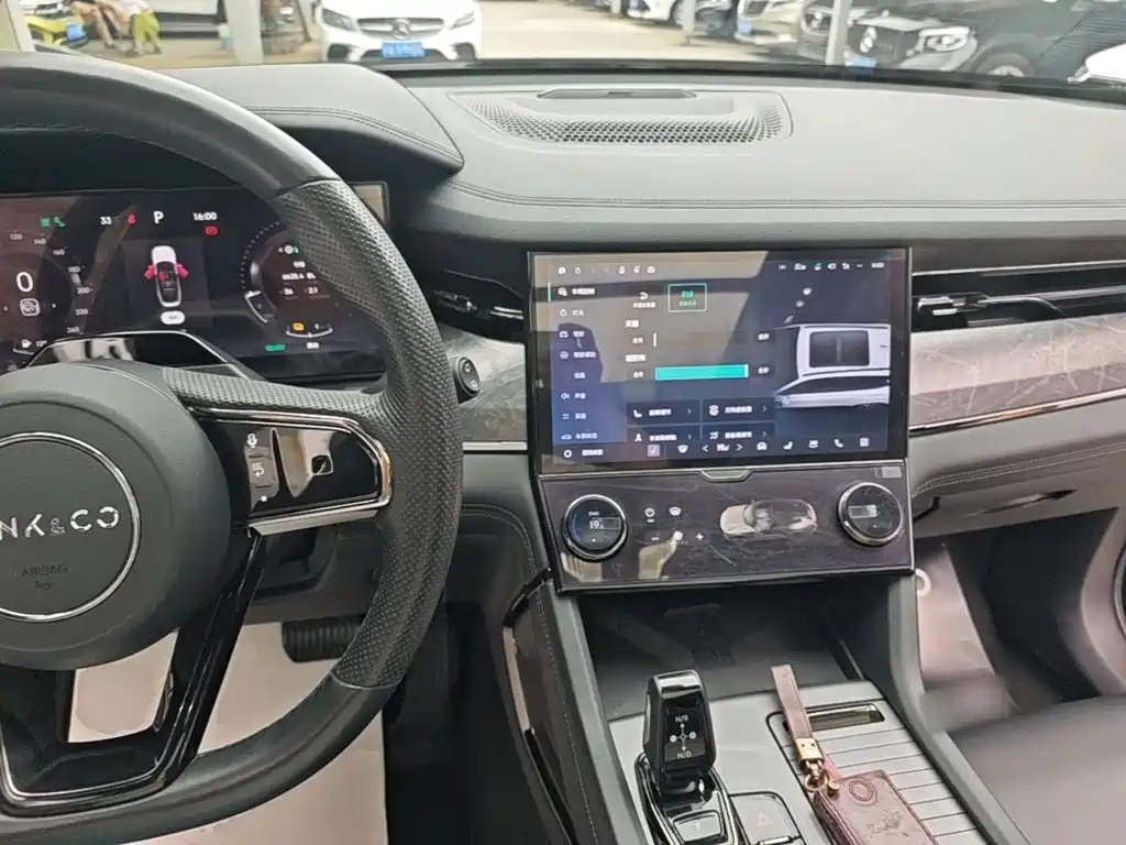 Lynk & Co 09 EM-P 2022