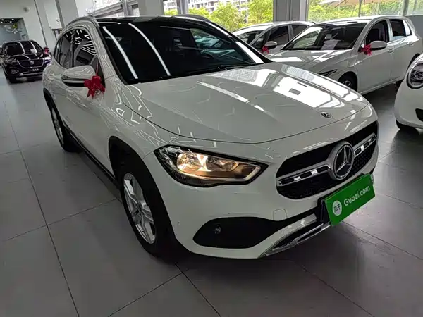 Mercedes-Benz GLA 2020