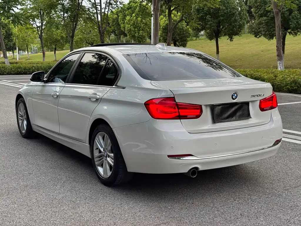 BMW 3 Series 2016