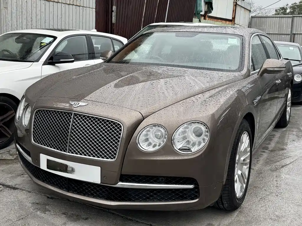 Bentley Flying Spur 2015 — фото 3