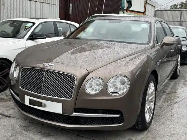 Bentley Flying Spur 2015