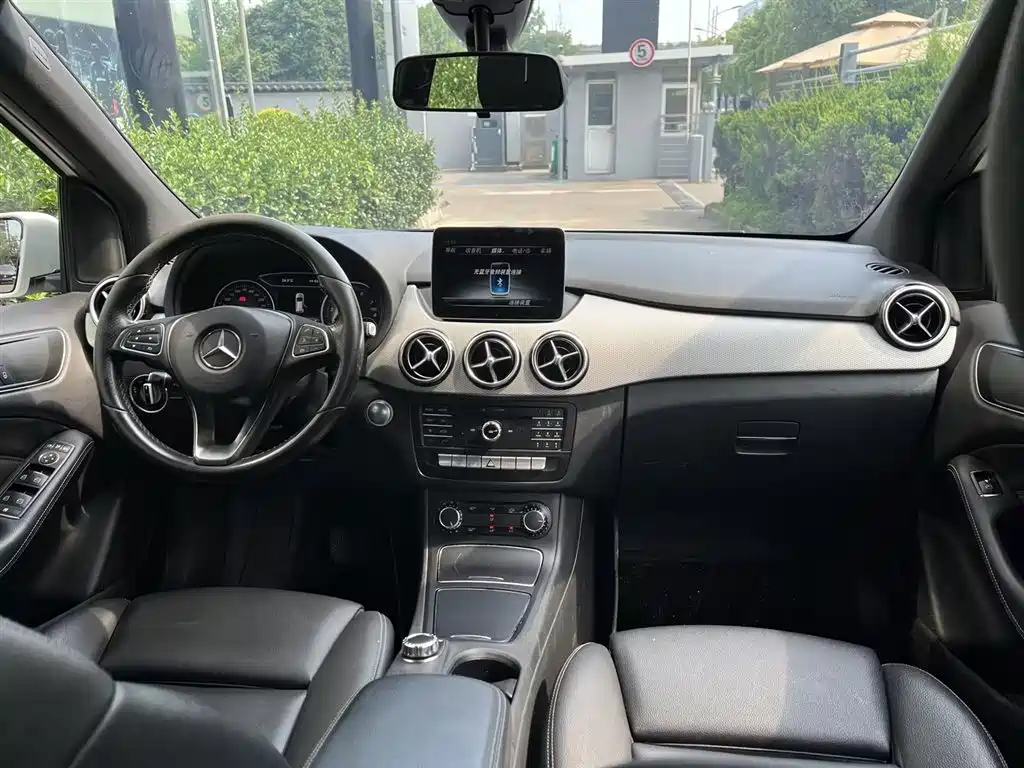 Mercedes-Benz B-Class 2017 — фото 3