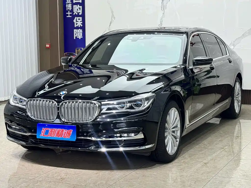 BMW 7 Series 2017 — фото 1