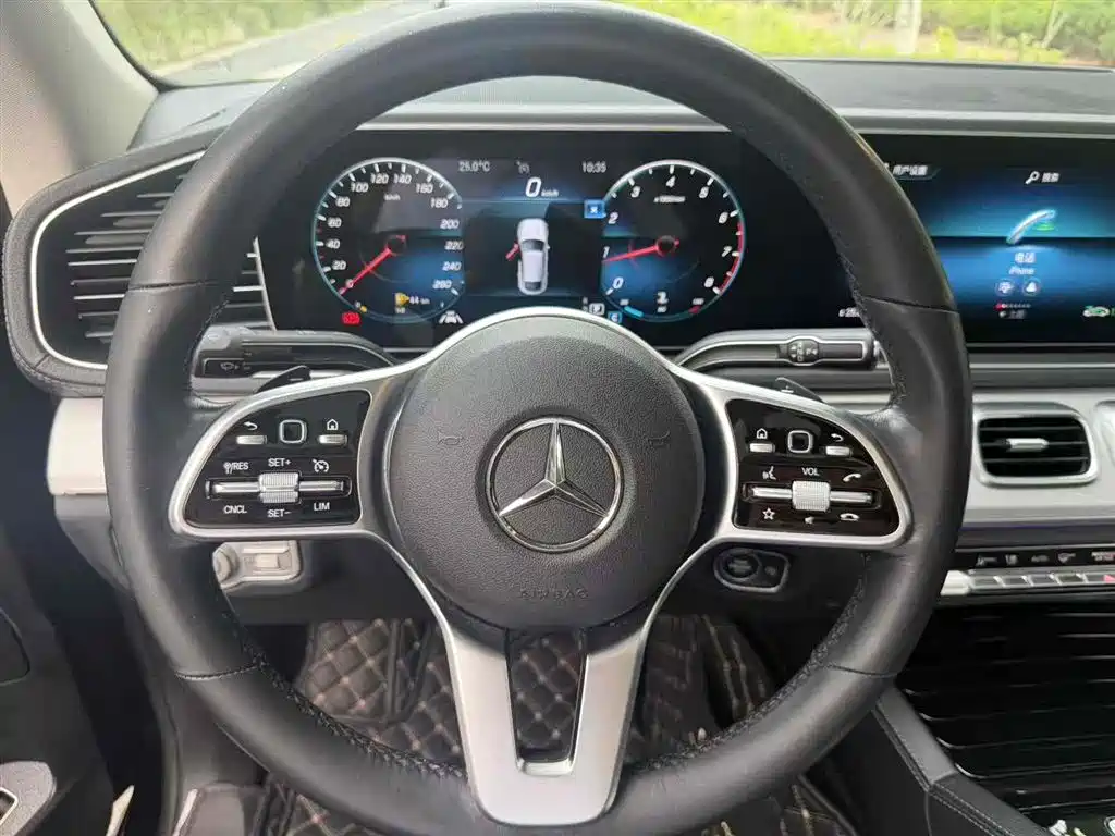 Mercedes-Benz GLE Coupe 2023 — фото 12