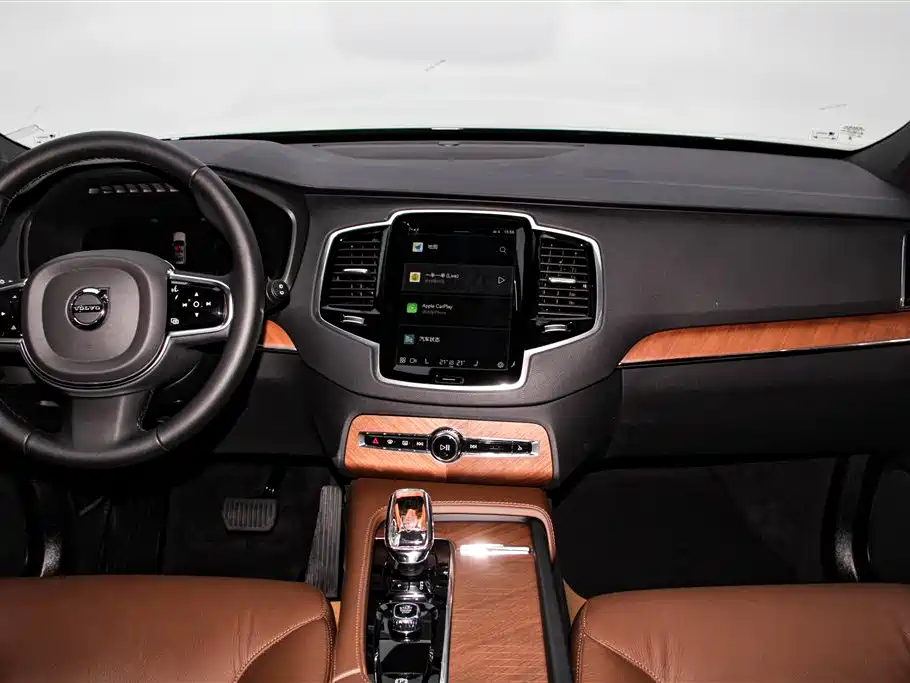 Volvo XC90 2023 — фото 13