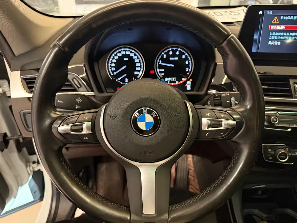 BMW X1 2022 — фото 12