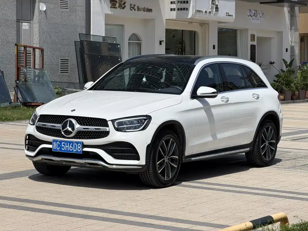 Mercedes-Benz GLC 2022 — фото 1