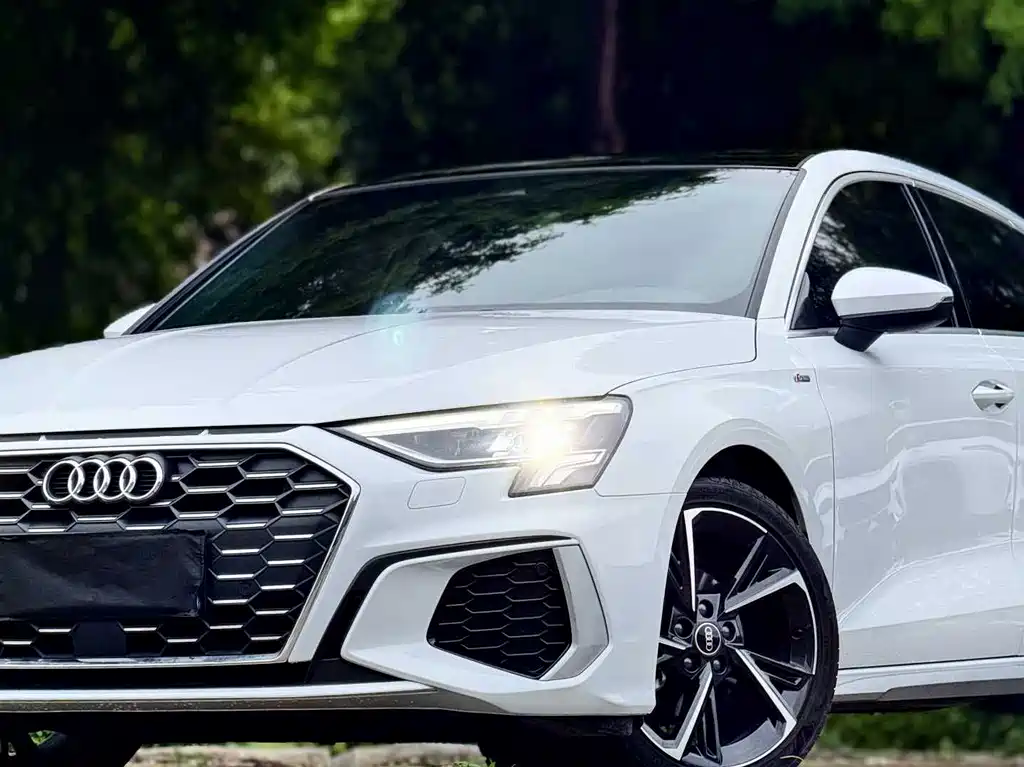 Audi A3 2023 — фото 2