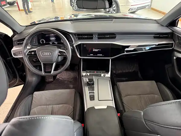 Audi A6L 2021