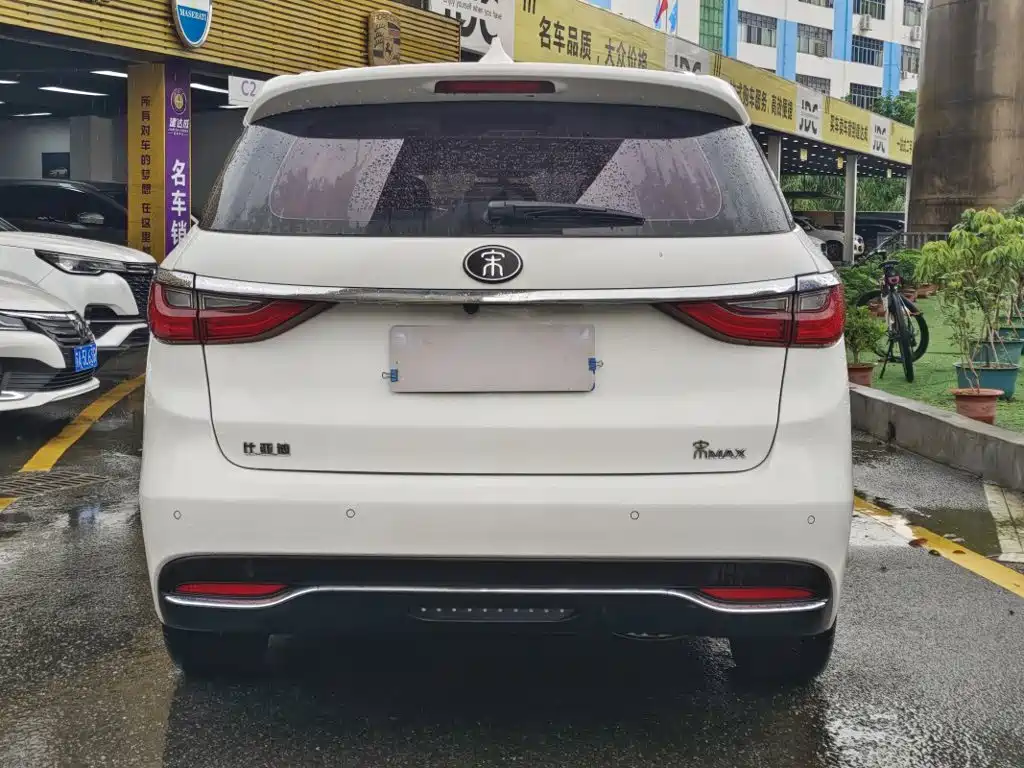 BYD Song MAX 2018 — фото 10