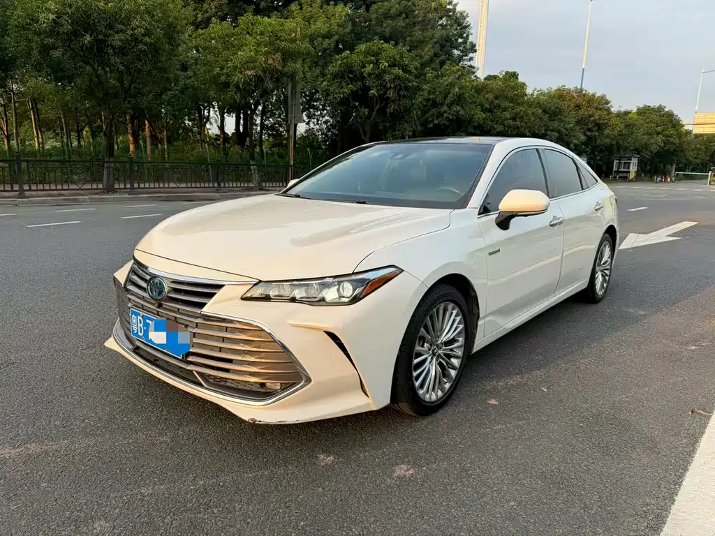 Toyota Avalon 2021 — фото 1