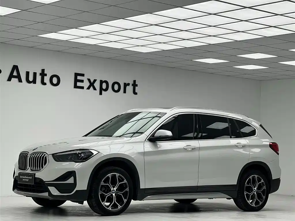 BMW X1 2022 — фото 3