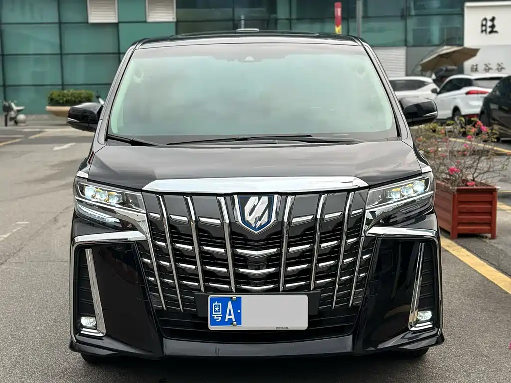 Toyota Vellfire 2022