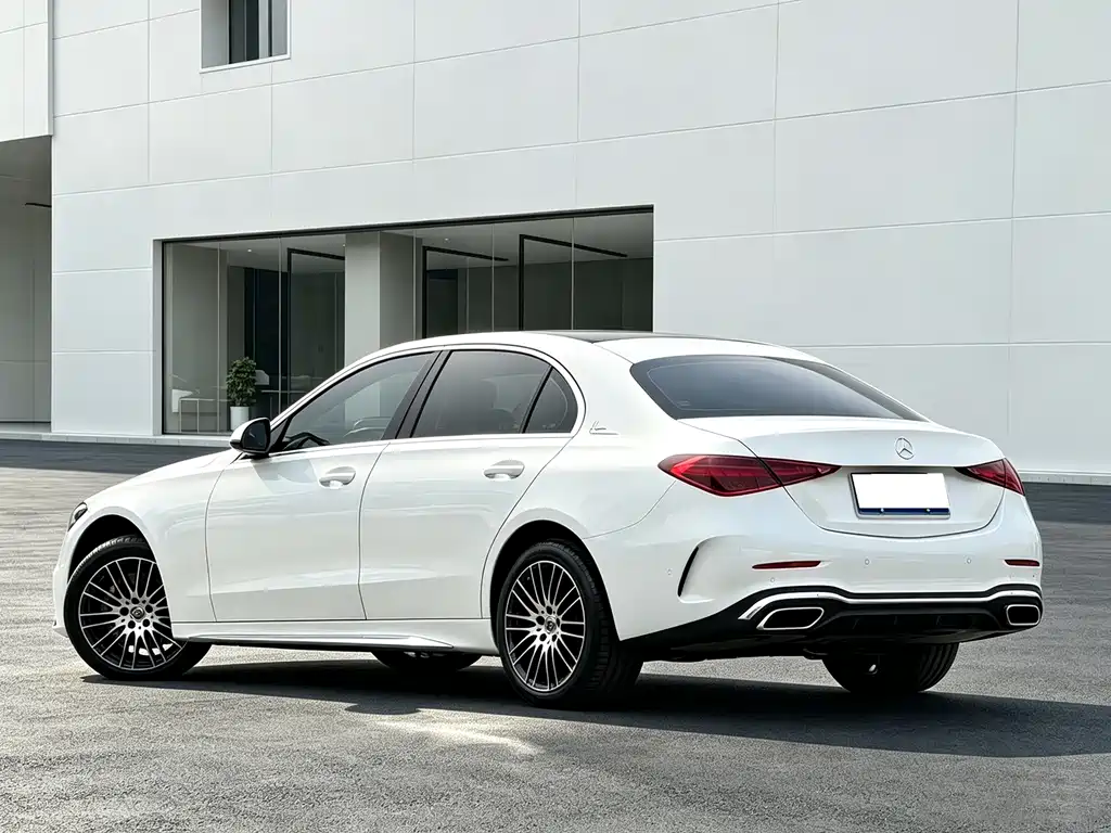 Mercedes-Benz C-Class 2023 — фото 14