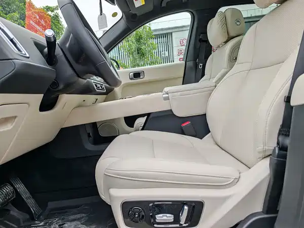 Li Auto L7 2024