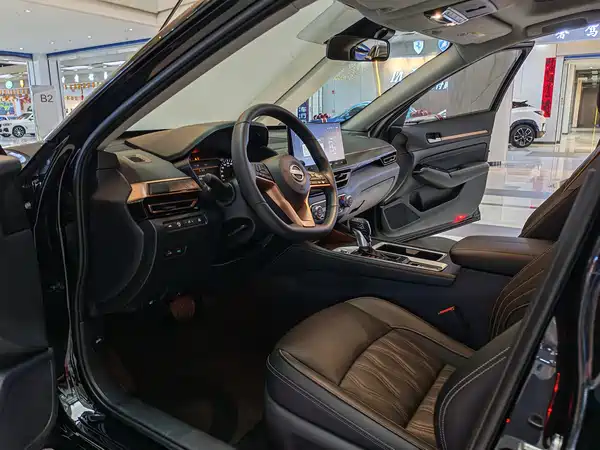 Nissan Teana 2025