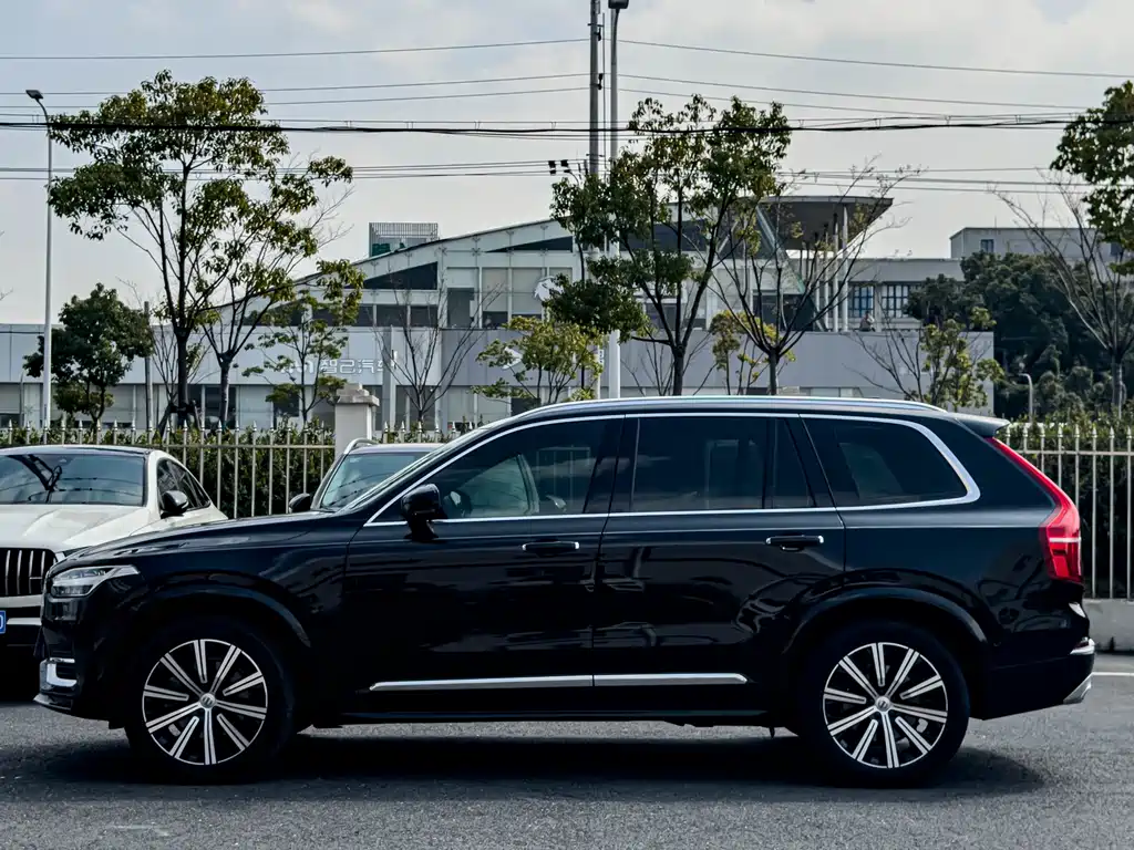 Volvo XC90 2021 — фото 7