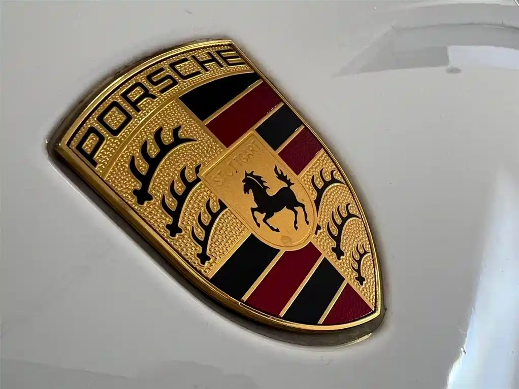 Porsche Macan 2023 — фото 22