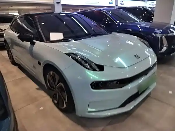 Zeekr 001 2022