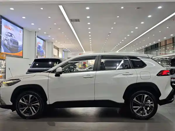 Toyota Frontlander 2022