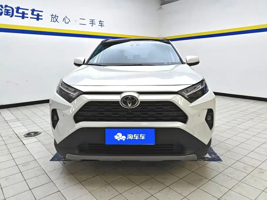 Toyota RAV4 2024