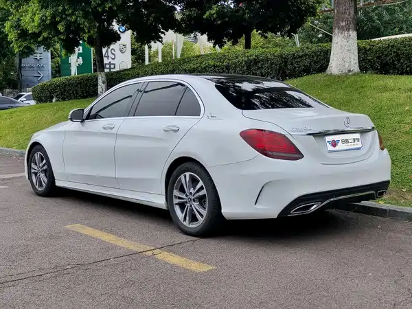 Mercedes-Benz C-Class 2021