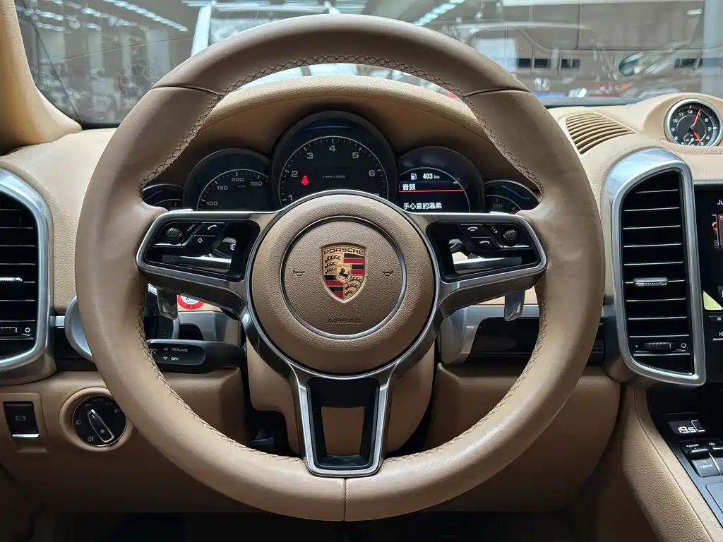 Porsche Cayenne 2018 — фото 7