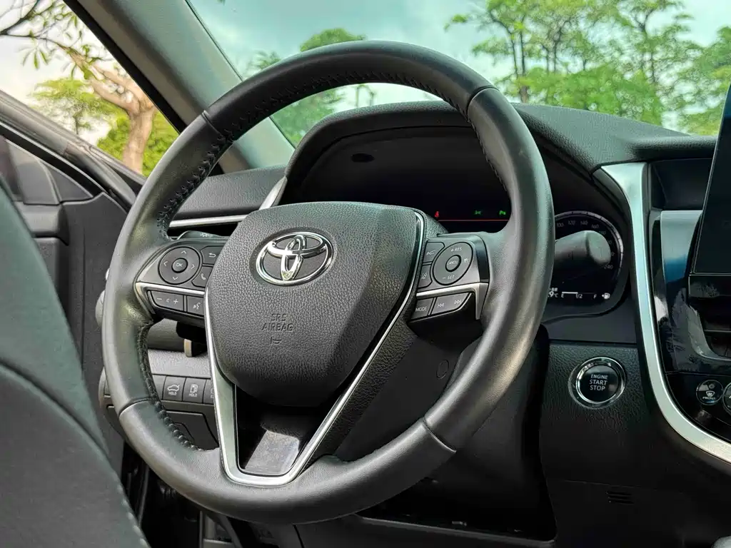 Toyota Camry 2022 — фото 21
