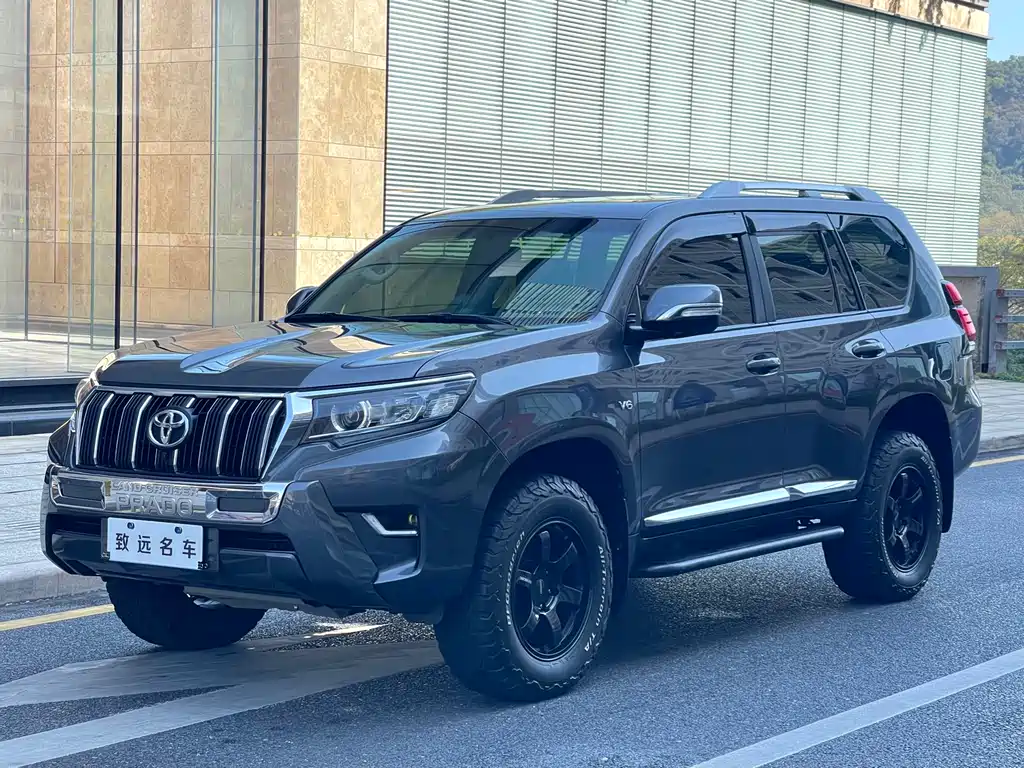 Toyota Prado 2019 — фото 1