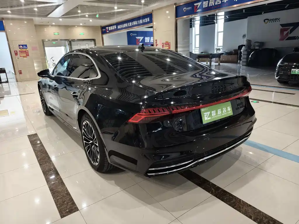 Audi A7L 2023 — фото 9