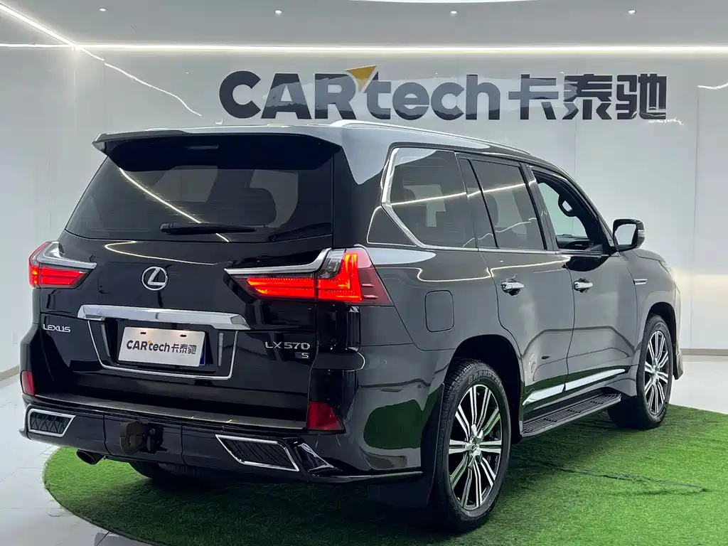 Lexus LX 2019 — фото 3