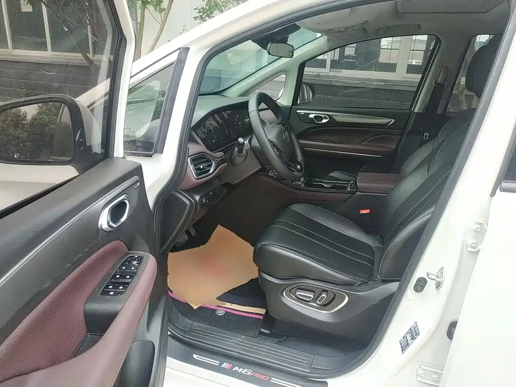 GAC Trumpchi M6 2023 — фото 12