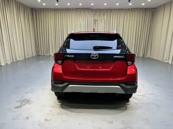 Toyota Yaris L 2022