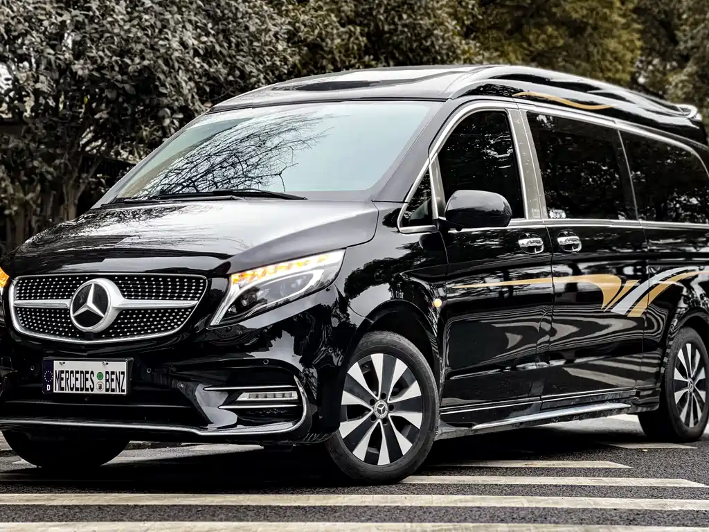 Mercedes-Benz Vito 2022 — фото 1