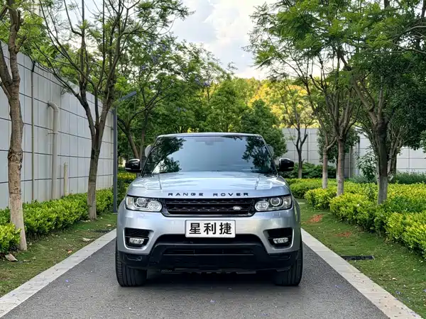 Land Rover Range Rover Sport 2015