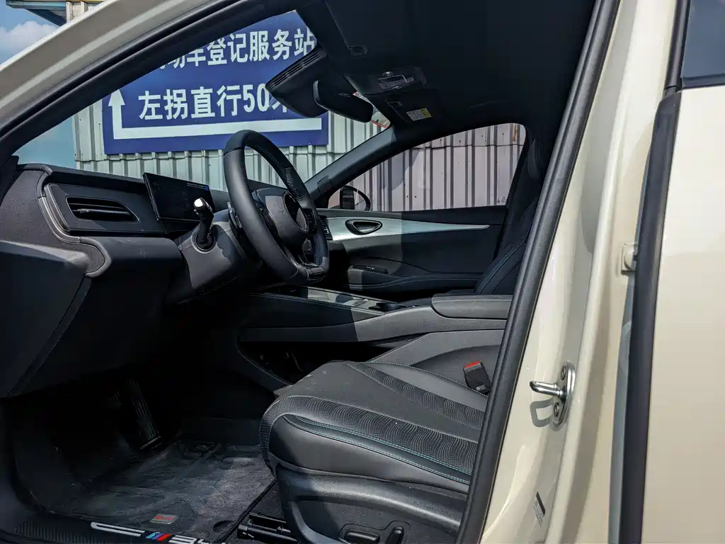 BYD Seal 06 DM-i Wagon 2026 — фото 10