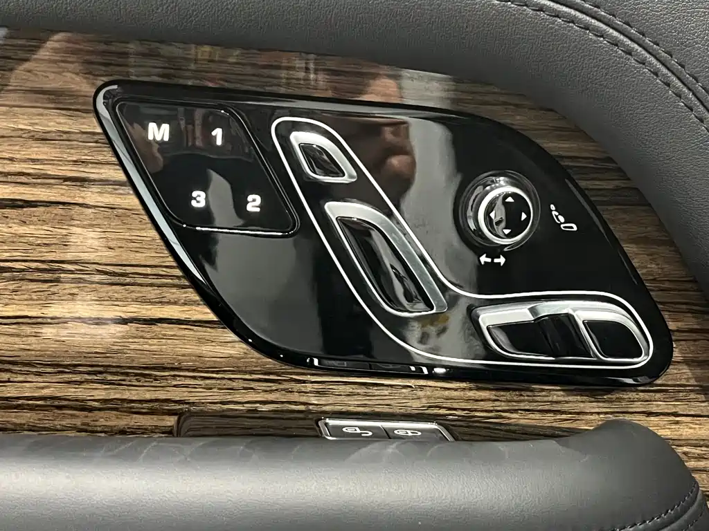 Land Rover Range Rover 2019 — фото 10