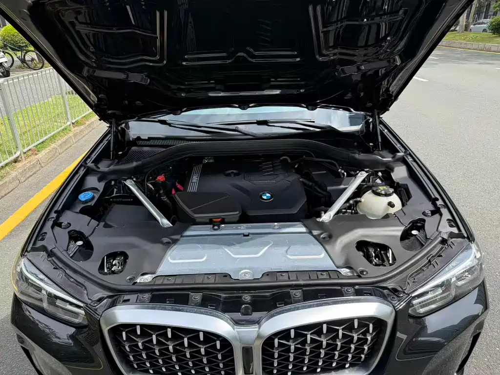 BMW X4 2022 — фото 18
