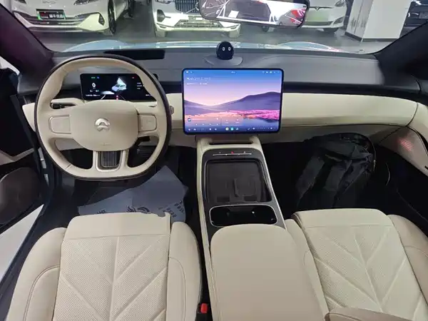 NIO ET5T 2025