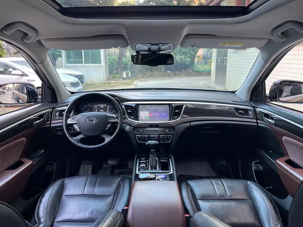 GAC Motor Trumpchi GS8 2018 — фото 9