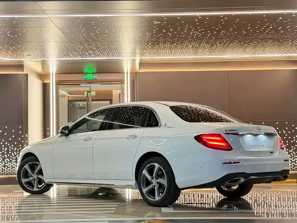 Mercedes-Benz E-Class 2017