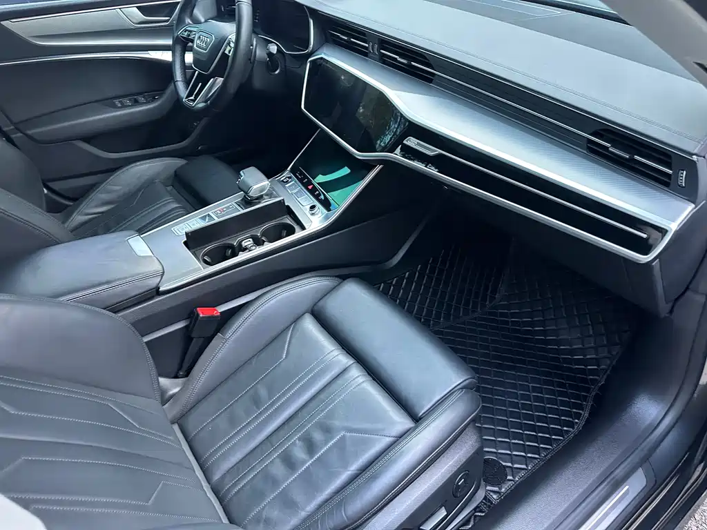 Audi A7 2023 — фото 13
