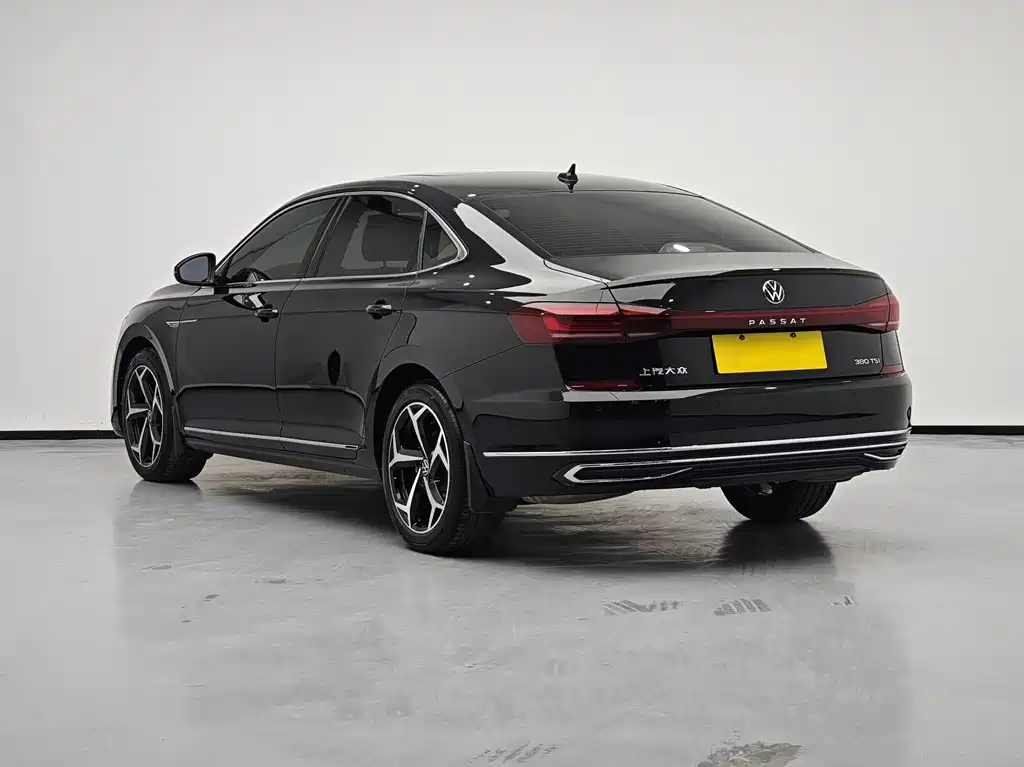 Volkswagen Passat 2024