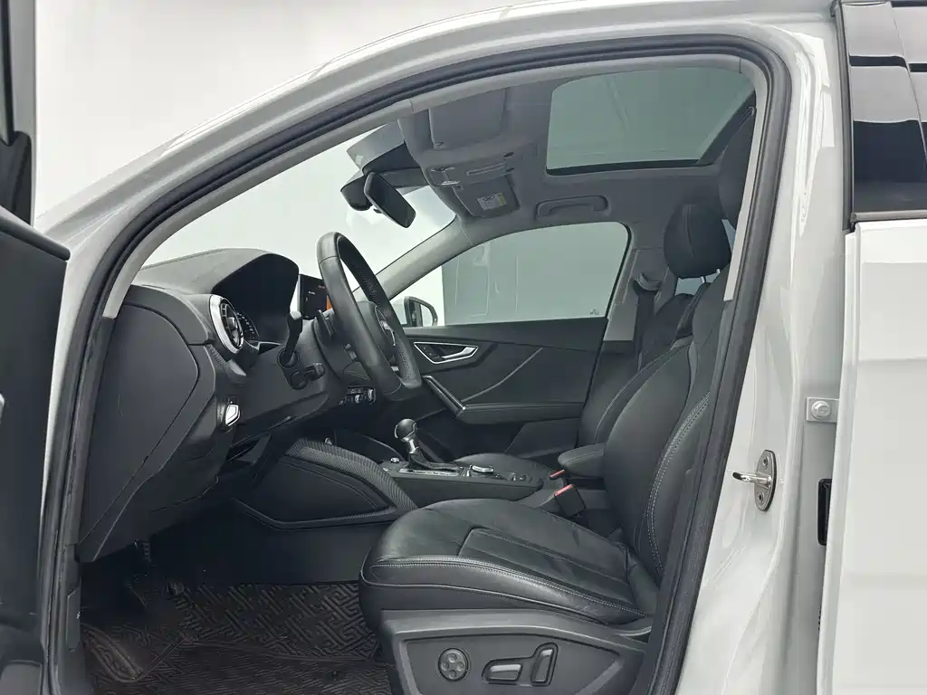 Audi Q2L 2022
