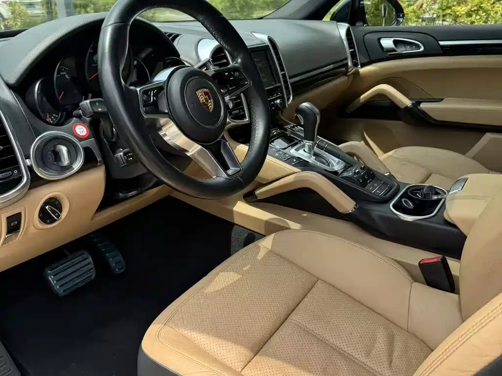 Porsche Cayenne 2015 — фото 4