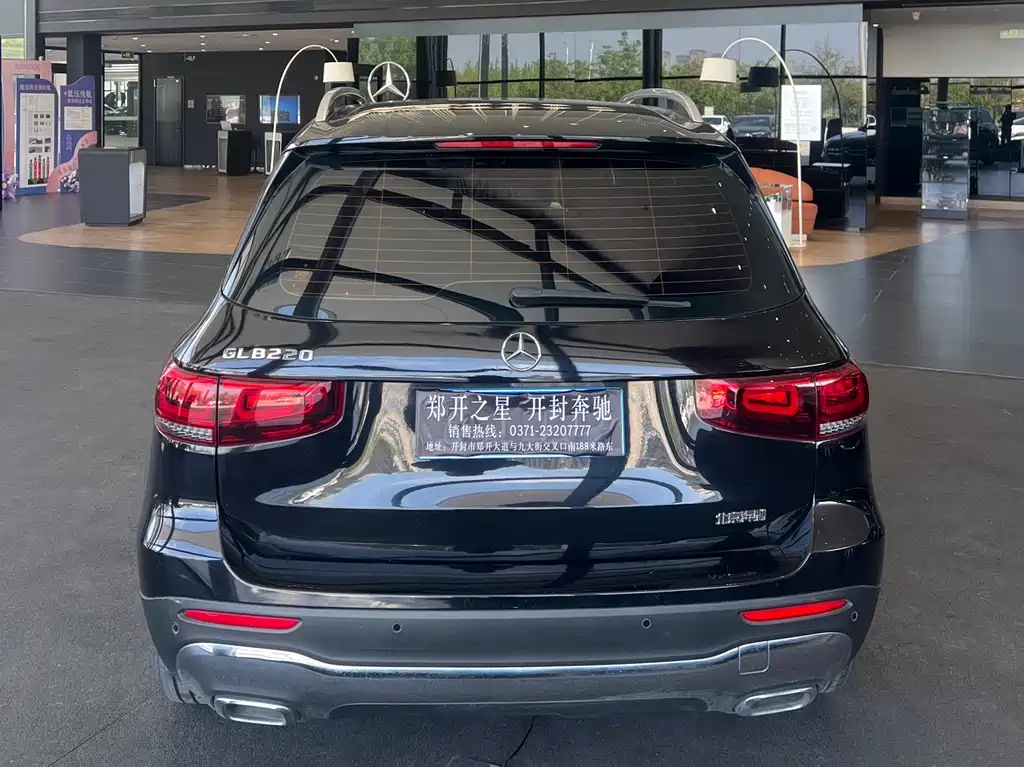 Mercedes-Benz GLB 2023 — фото 4
