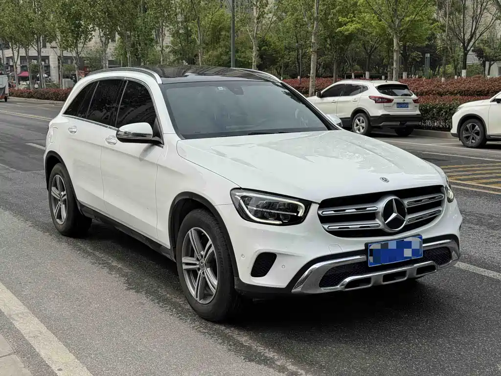 Mercedes-Benz GLC 2021 — фото 1